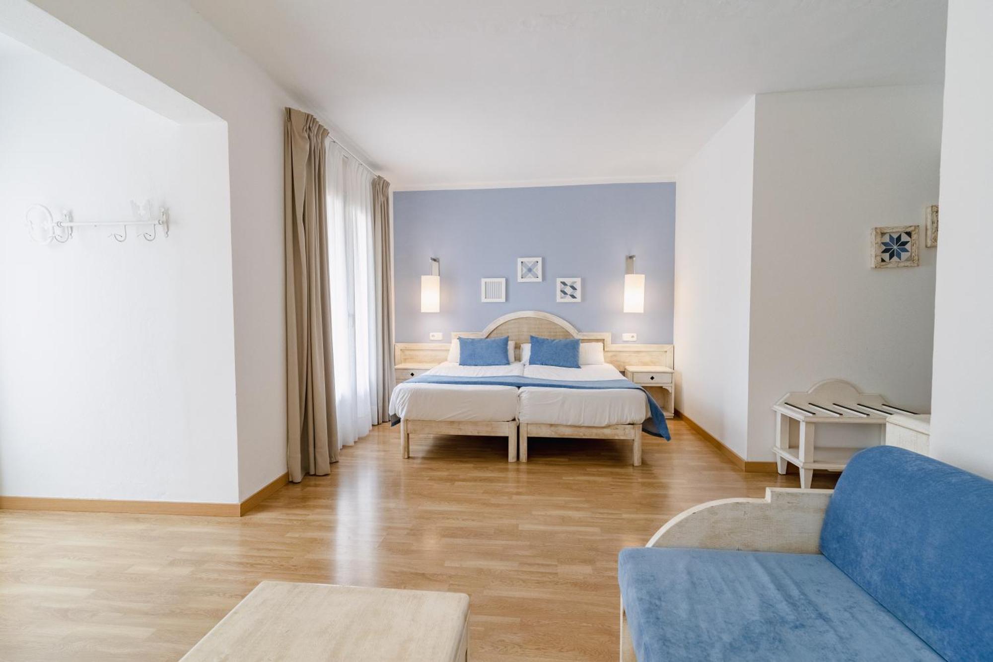 Hostal Hpc Porto Colom Exteriér fotografie